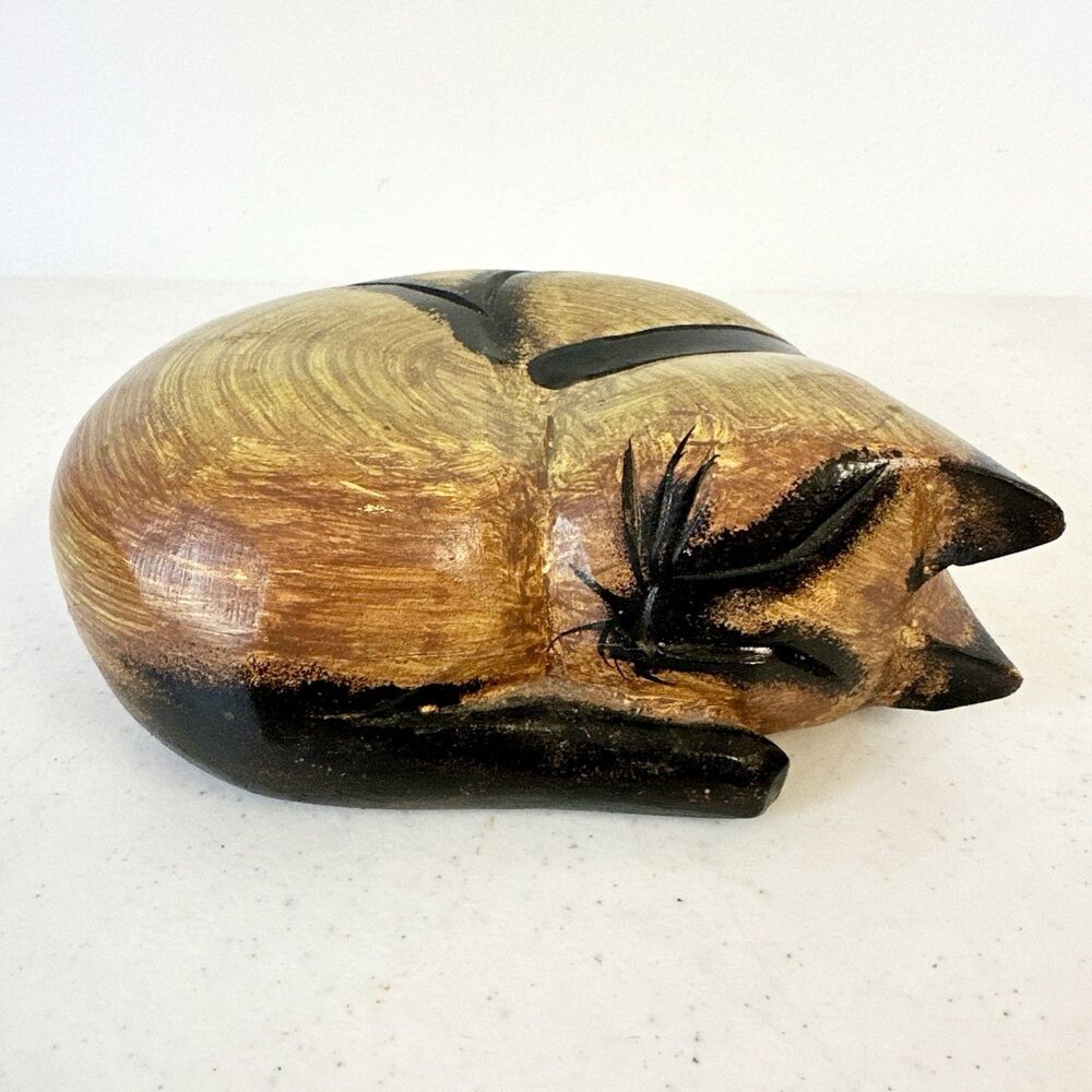 VTG Solid‎ Wood Cat Handmade Carved Curled and Sleeping Purfect Condition